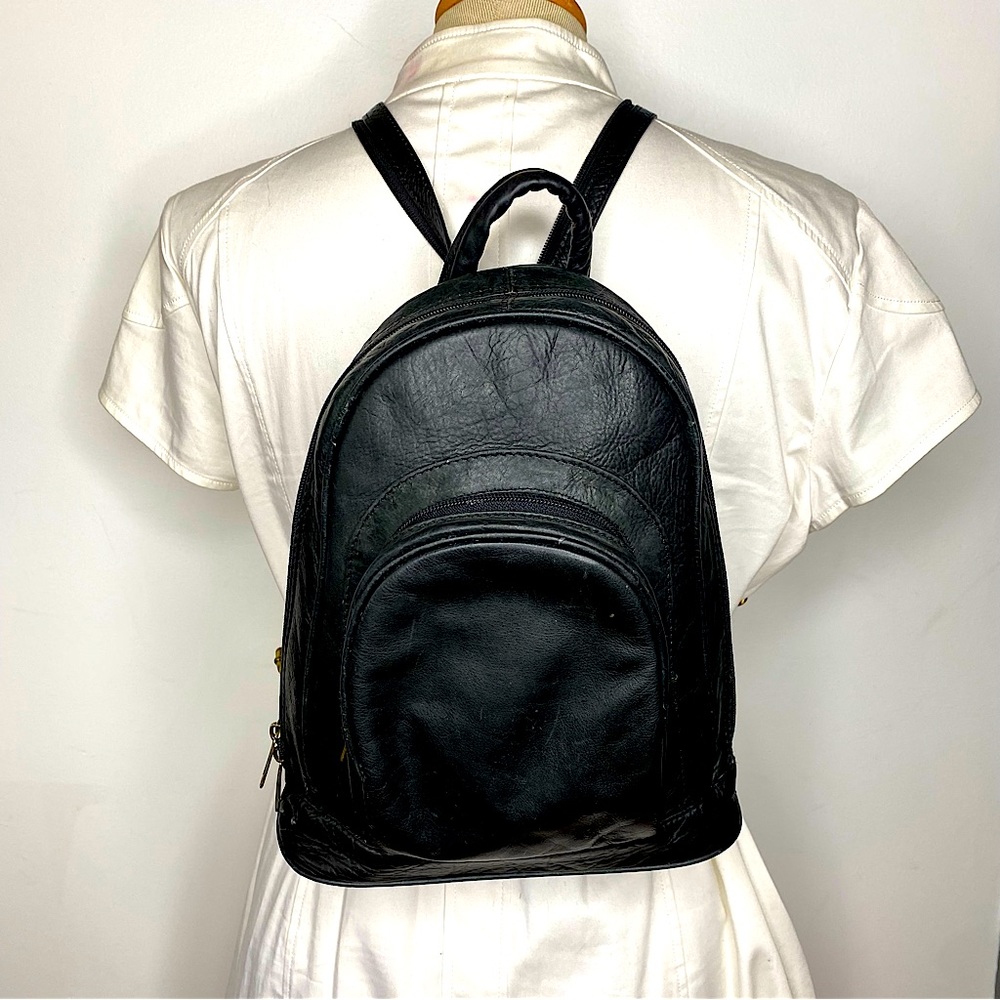 Black Leather Backpack/Slingback